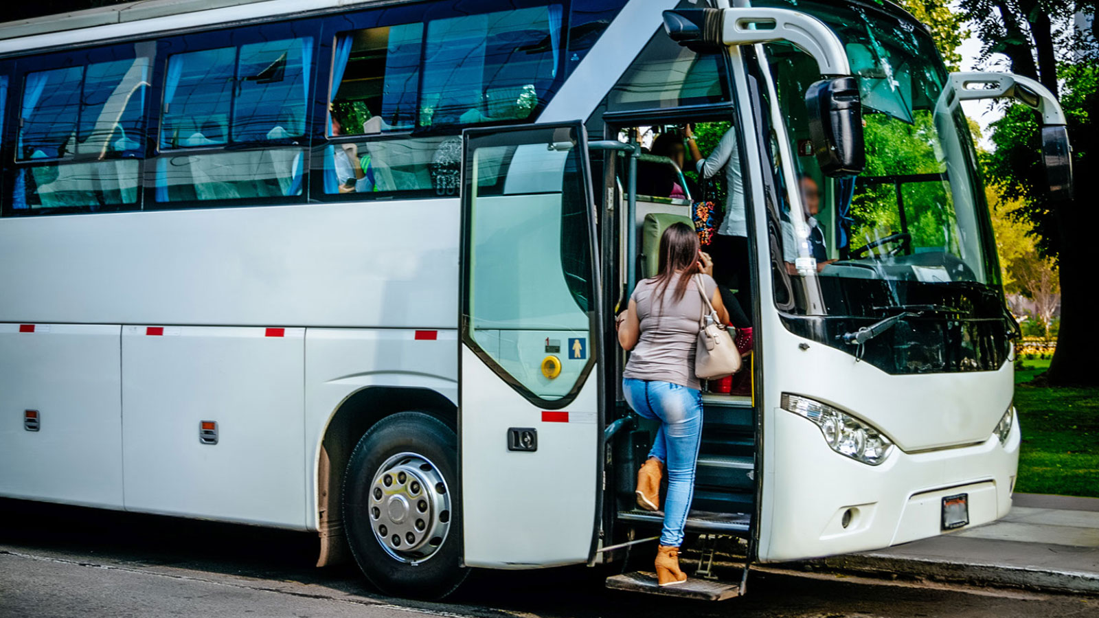 Overnight Trips - Nationwide Bus Charter